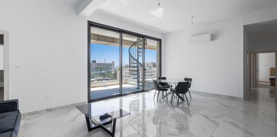 Пентхаус с 3 спальнями в Лимассол, Кипр №43787