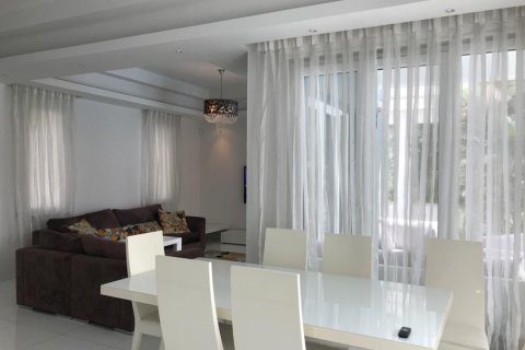 4 bedrooms Villa in Limassol, Cyprus No. 106091 2