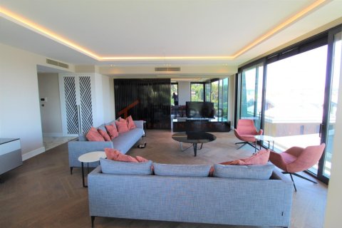 3 bedrooms Apartment in Bach Long Vi, Vietnam No. 17727 9