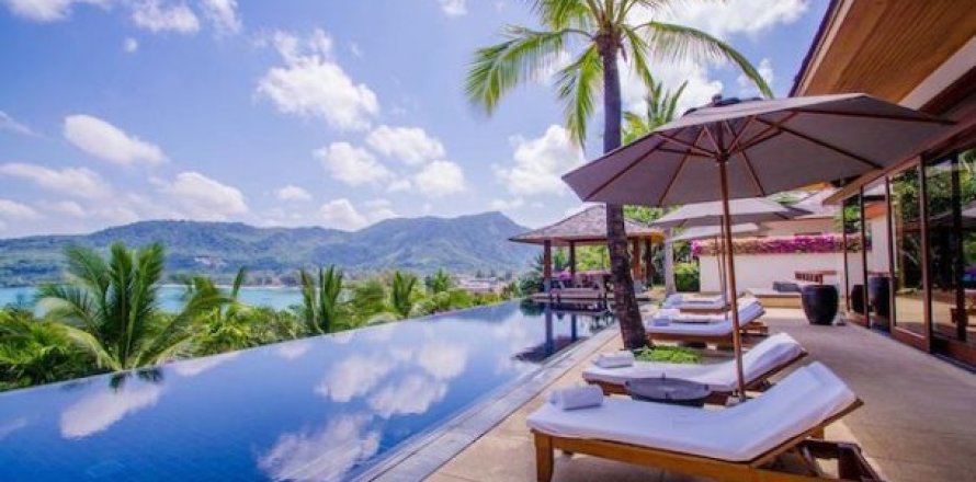 4 bedrooms Villa in Kamala, Thailand No. 96100