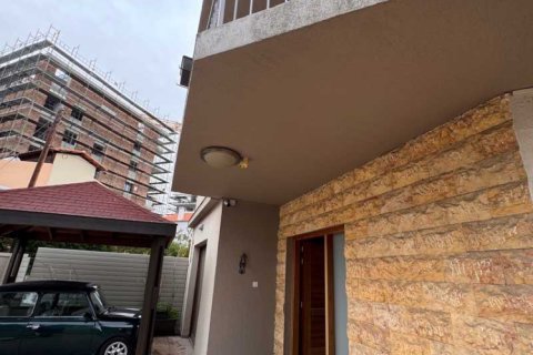 3 bedrooms House in Germasogeia, Cyprus No. 76765 8