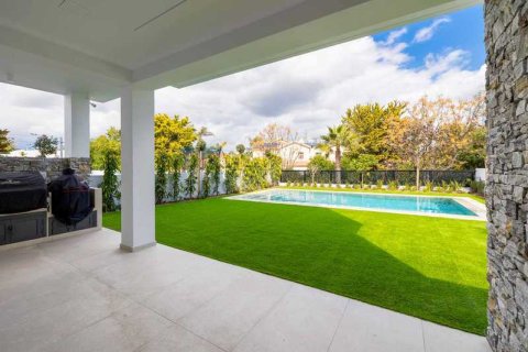 4 bedrooms House in Lakatamia, Cyprus No. 62916 7