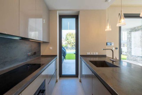 4 bedrooms House in Lakatamia, Cyprus No. 62916 9