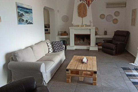4 bedrooms House in Euboea, Greece No. 108403 10
