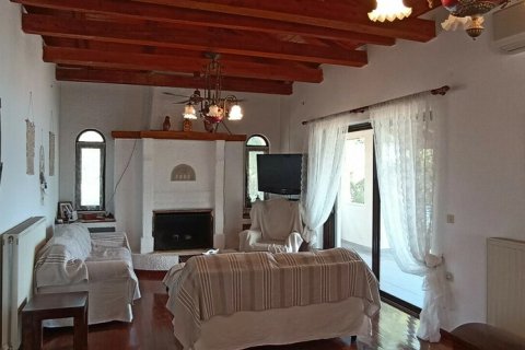 4 bedrooms House in Euboea, Greece No. 108403 11