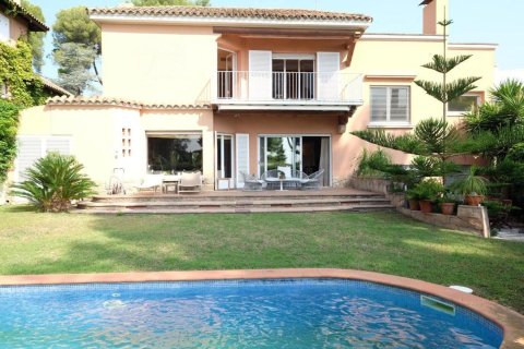 8 bedrooms House in Barcelona, Spain No. 25441