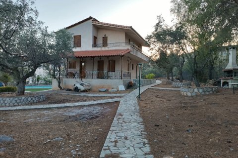 3 bedrooms House in Solygeia, Greece No. 108460 10