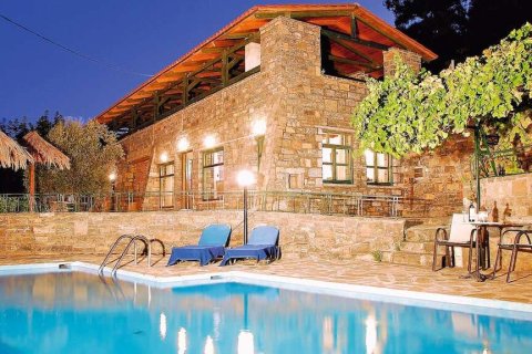 2 bedrooms Villa in Agios Nikolaos, Greece No. 108824 1