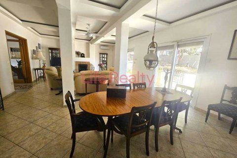 Дом с 5 спальнями в Меса Гитонья, Кипр №100629 8