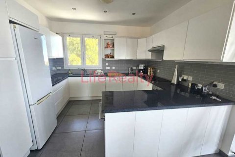 Дом с 5 спальнями в Меса Гитонья, Кипр №100629 10