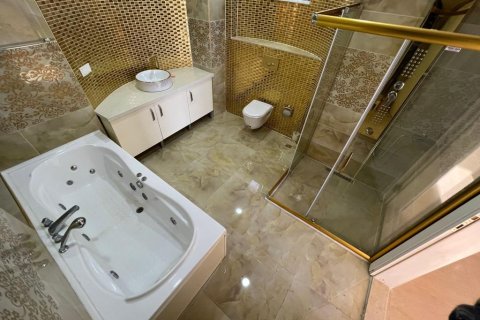 5 bedrooms Villa in Chau Lang, Vietnam No. 14613 4