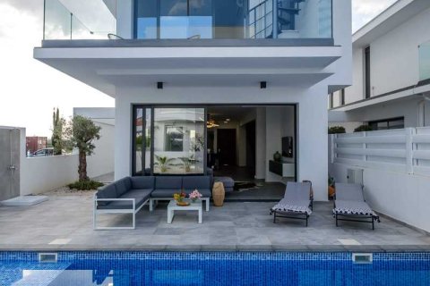 5 chambres House à Larnaca, Cyprus No. 101275 1