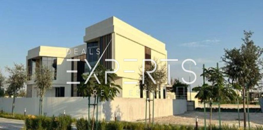 6 bedrooms Villa in Thach Than, Vietnam No. 74785