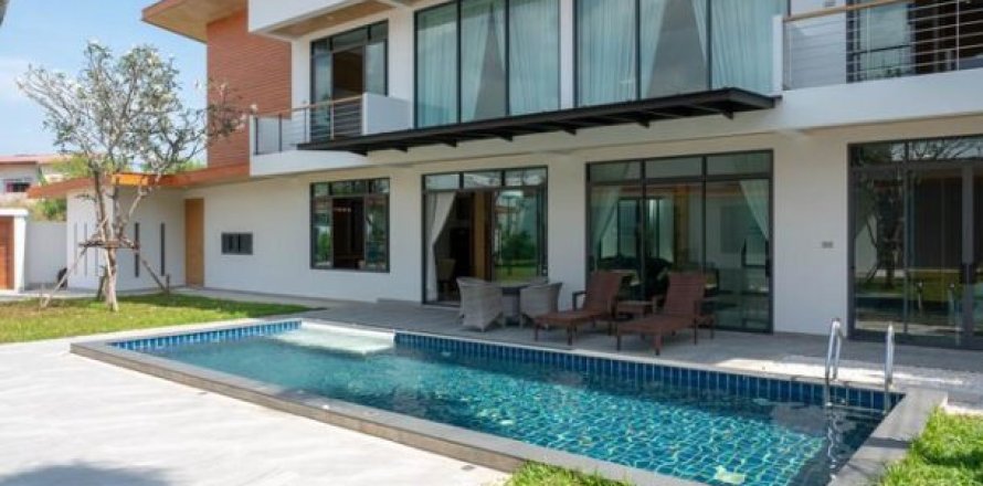 4 dormitorios Villa en Rawai, Thailand No. 96404
