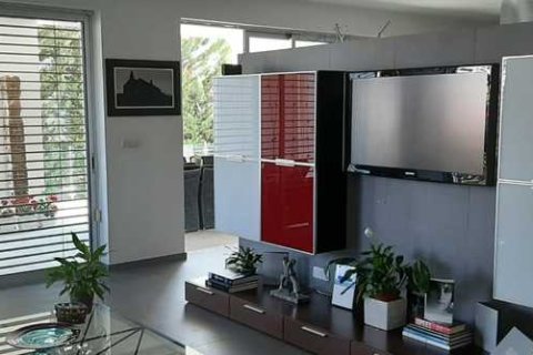 Вилла с 4 спальнями в Лимассол, Кипр №79368 14