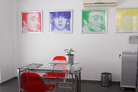 Вилла с 4 спальнями в Лимассол, Кипр №79368 6