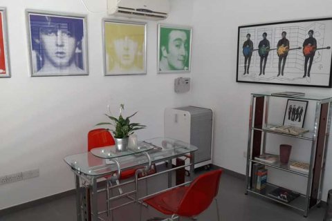 Вилла с 4 спальнями в Лимассол, Кипр №79368 11