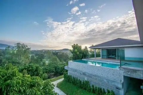 5 bedrooms House in Chiang Mai, Thailand No. 97591 3