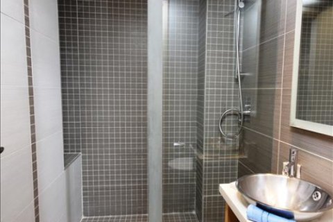 2 bedrooms Apartment in Limassol, Cyprus No. 106188 6