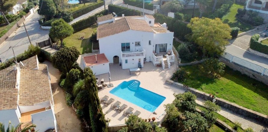 5 bedrooms Villa in Javea, Spain No. 89958