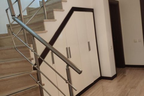 3 bedrooms Penthouse in Nong Ha, Vietnam No. 16065 4