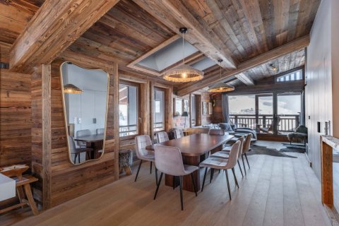 5 bedrooms Apartment in Megeve, France No. 99846 2