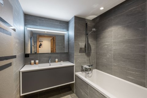 5 bedrooms Apartment in Megeve, France No. 99846 12