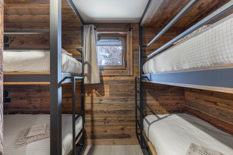 5 bedrooms Apartment in Megeve, France No. 99846 10