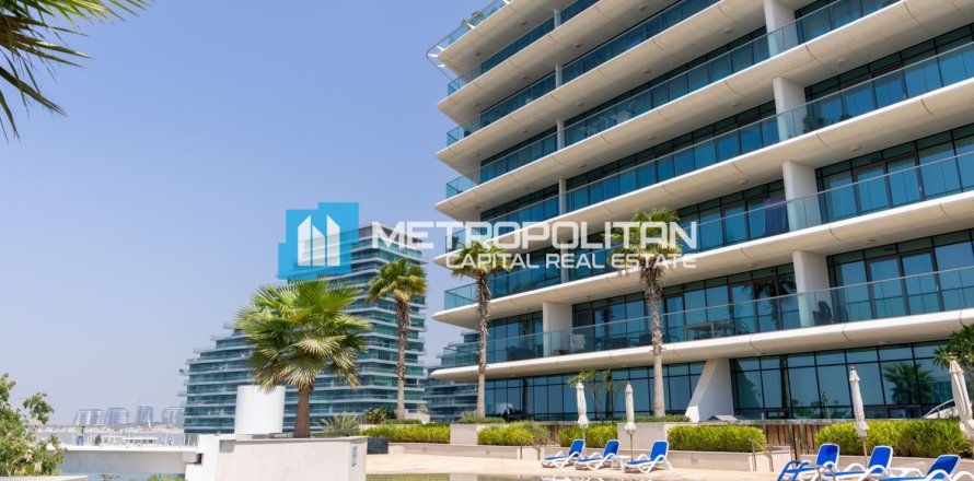 3 bedrooms Apartment in Al Raha Beach, UAE No. 117259