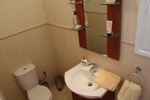 3 bedrooms Villa in Limassol, Cyprus No. 106141 3