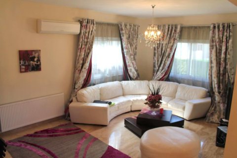 3 bedrooms Villa in Limassol, Cyprus No. 106141 10