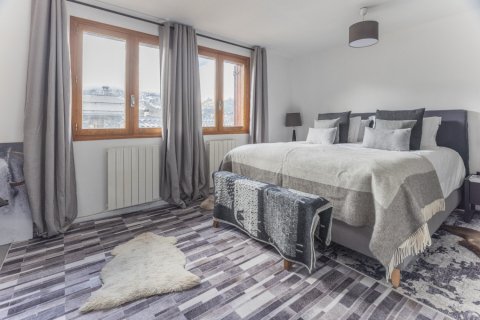 3 bedrooms House in Les Belleville, France No. 100063 8