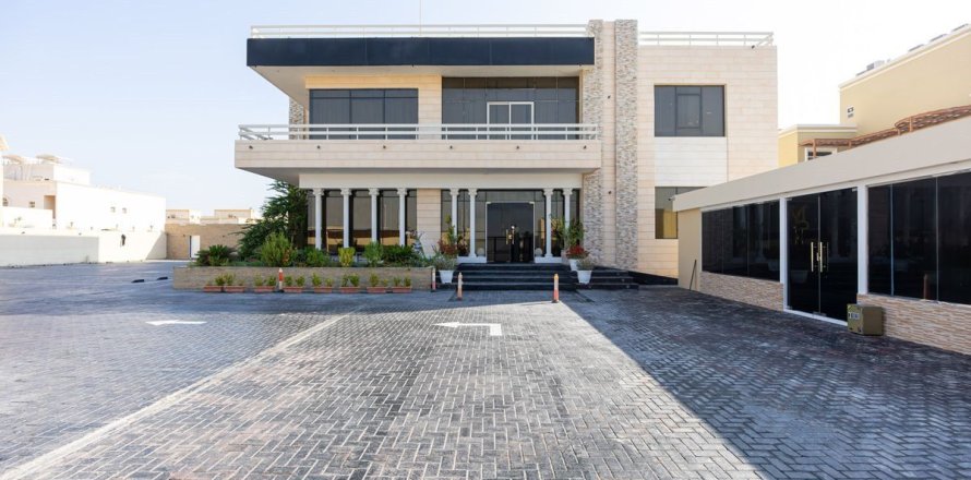 12 chambres Villa à Al Mearag City, Vietnam No. 87400