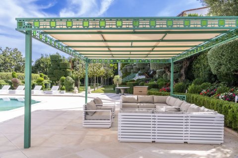 13 bedrooms Villa in Antibes, France No. 76727 3