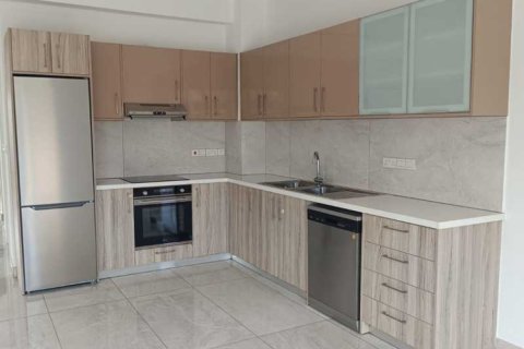 Дом с 4 спальнями в Лимассол, Кипр №101689 3