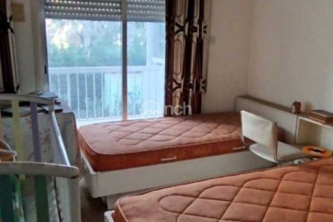 3 bedrooms Apartment in Limassol, Cyprus No. 79933 8