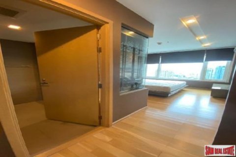 2 bedrooms Apartment in Bangkok, Thailand No. 96760 4