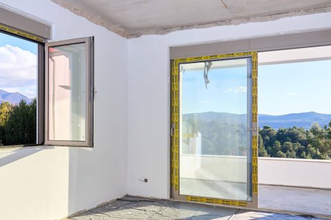 2 bedrooms Apartment in Tivat, Montenegro No. 104694 8