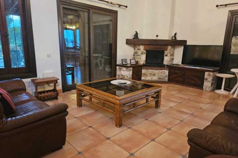 3 bedrooms House in Latsia, Cyprus No. 72800 7