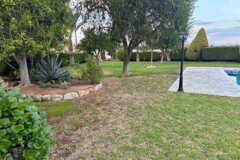 3 bedrooms House in Latsia, Cyprus No. 72800 5