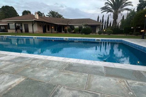 3 bedrooms House in Latsia, Cyprus No. 72800 3