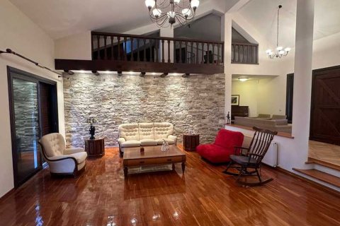 3 bedrooms House in Latsia, Cyprus No. 72800 10