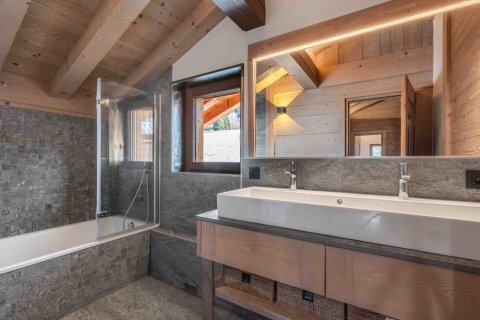 4 bedrooms House in Combloux, France No. 100026 13