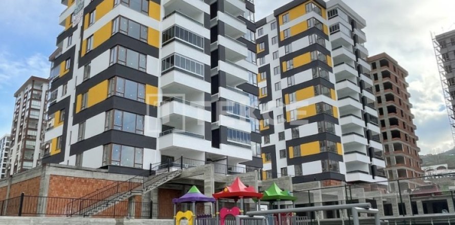 3 dormitorios Apartment en Akcaabat, Turkey No. 87026