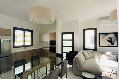 2 bedrooms House in Limassol, Cyprus No. 66592 5