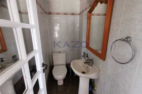 Дом с 4 спальнями в Агиос Афанасиос, Кипр №65522 11