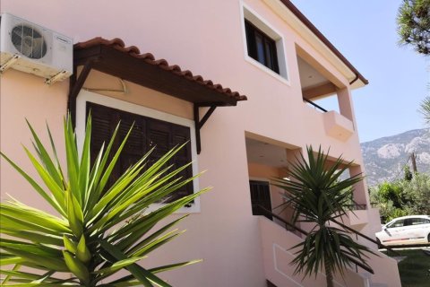 4 bedrooms Villa in Loutraki, Greece No. 50869 12