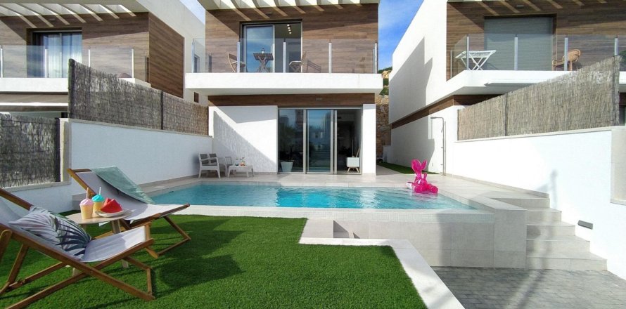 3 chambres Villa à Villamartin, Spain No. 126434