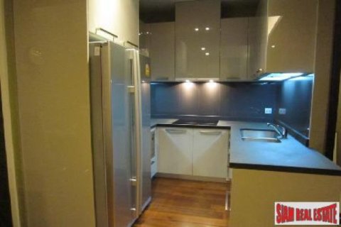 2 bedrooms Apartment in Bangkok, Thailand No. 95745 2