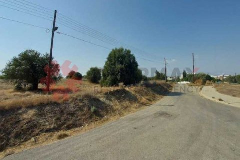 Commercial property in Latsia, Cyprus No. 82904 2